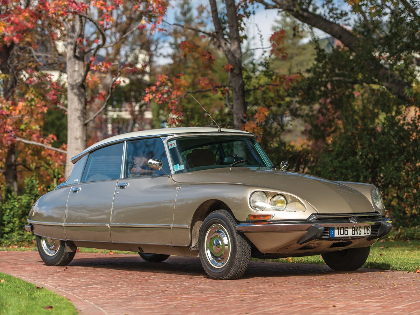 Automotive Heroes: The Citroën DS